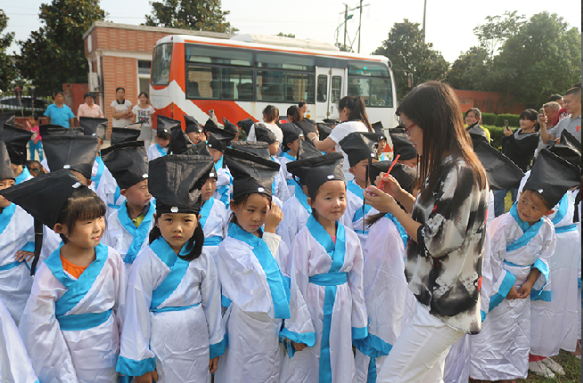 南京市六合区：农村小学绽放特色教育的芬芳
