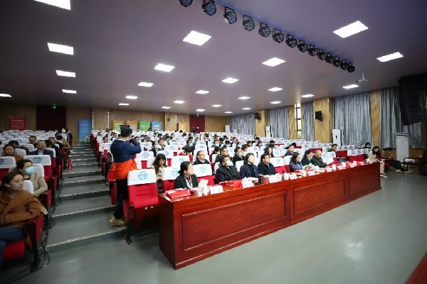 奢睿熏陶如何落地？看世界“奢睿熏陶示范区”南昌的教化