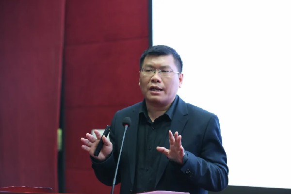 奢睿熏陶如何落地？看世界“奢睿熏陶示范区”南昌的教化