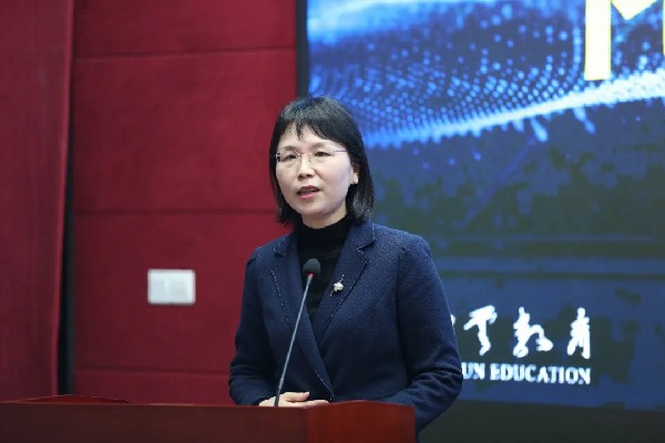 奢睿熏陶如何落地？看世界“奢睿熏陶示范区”南昌的教化