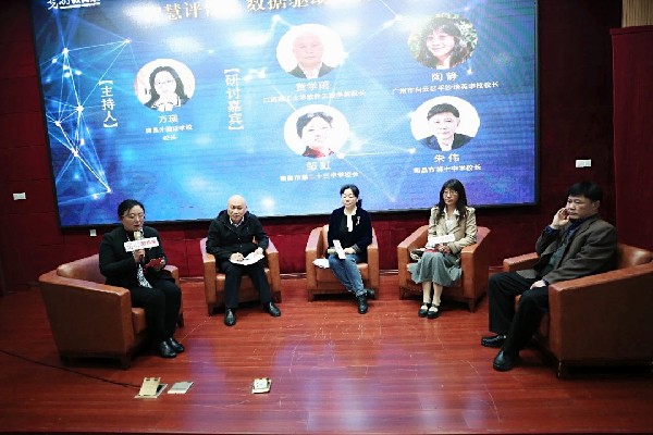 奢睿熏陶如何落地？看世界“奢睿熏陶示范区”南昌的教化