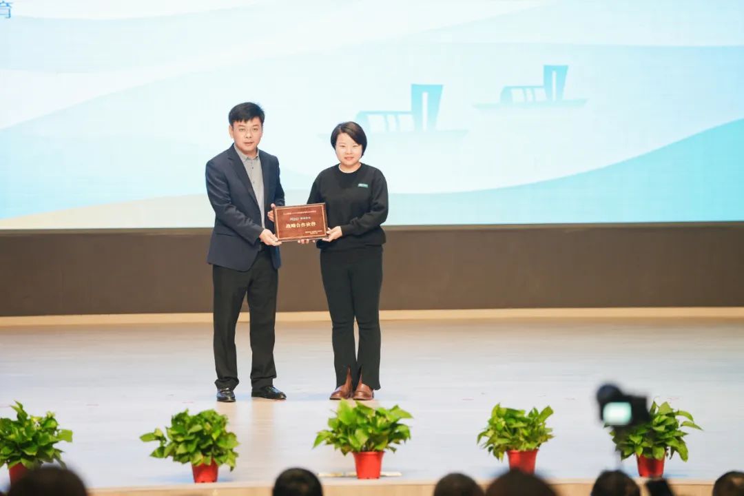 高质地游戏若何开展？榜样园长若何真金不怕火成？这场大会给你谜底！