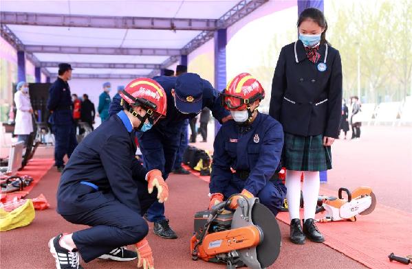 河南省举行“第26个全国中小学生安全教育日”主题活动启动仪式