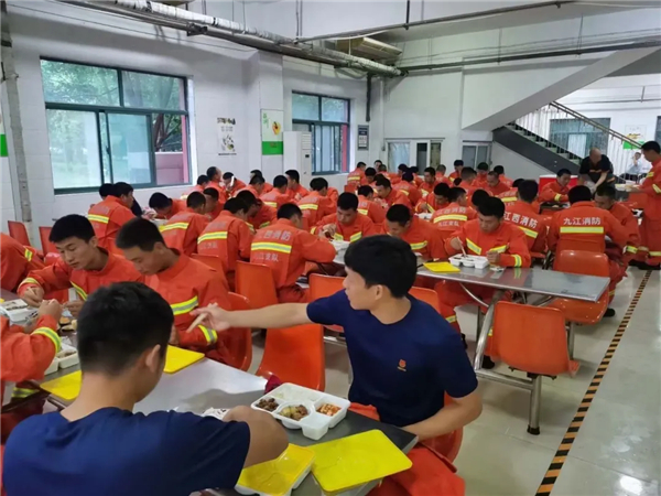 你们支援郑州,我们保障你们——郑州市第八十八中学服务支援郑州抗洪抢险人员纪实 你们支援郑州,我们保障你们——郑州市第八十八中学服务支援郑州抗洪抢险人员纪实