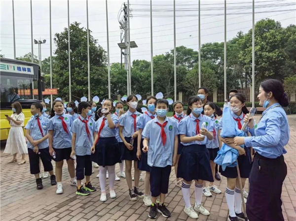世界环境日，湖北荆门高新学校开展环保活动