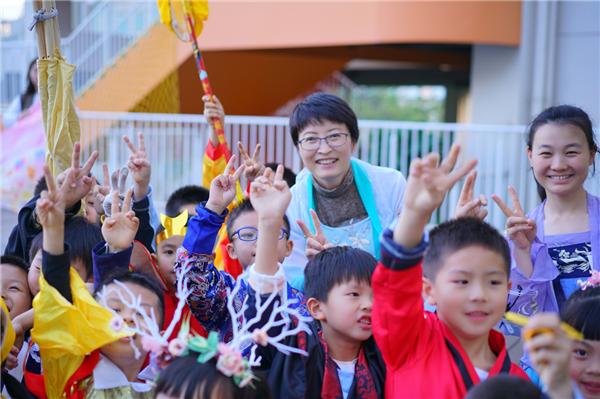 以世界为养料，建一所会生长的学校——访深圳市龙华区万科双语学校校长杨帆