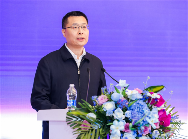 “高等教育数字化发展大会”在杭州举办
