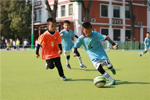 “以体树人”北京中小学校长体育研讨会在首都体育学院举办——共探北京中小学“体育八条”落地与学生身心健康发展新路径