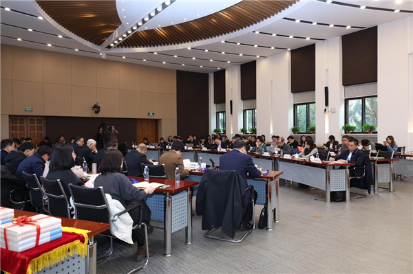 “新时代 新使命:加快构建中国自主知识体系的首师探索”论坛暨《探寻教育的真义》《课程教学的基本问题》出版座谈会在京举办 “新时代 新使命:加快构建中国自主知识体系的首师探索”论坛暨《探寻教育的真义》《课程教学的基本问题》出版座谈会在京举办