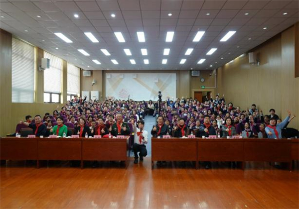 听英雄故事 传爱国精神——首都师范大学附属花园小学开展思政讲堂活动