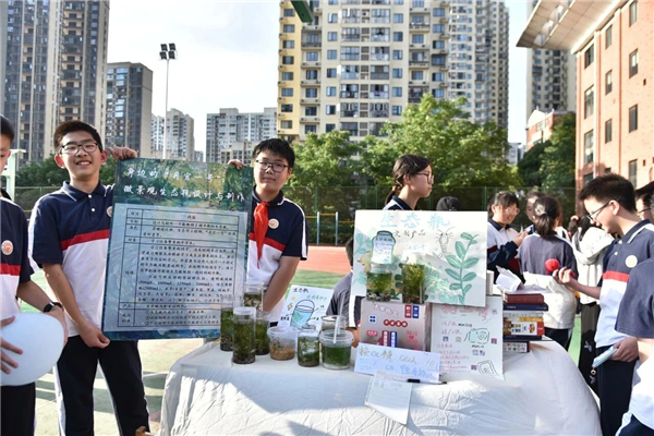 从智能教研到校园安防，这所学校把AI用在了“育人”刀刃上