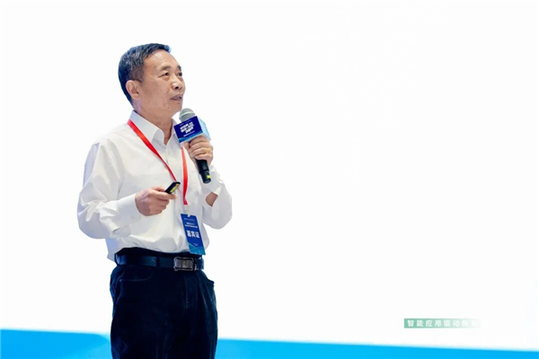 智能应用驱动新质育人丨2026中关村“教育+科技”创新周开幕 智能应用驱动新质育人丨2026中关村“教育+科技”创新周开幕